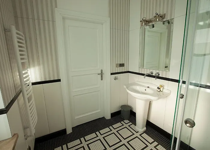 Comfort Art By Grand Zoppot