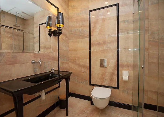 Apartment Comfort Art By Grand *