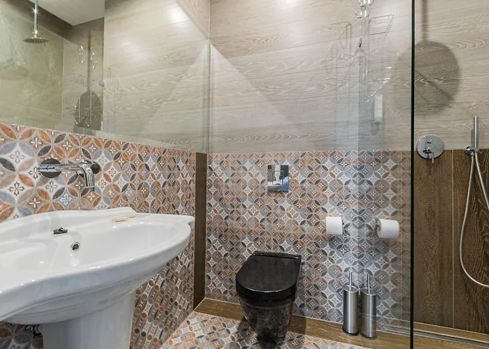 Comfort Art By Grand Apartment *